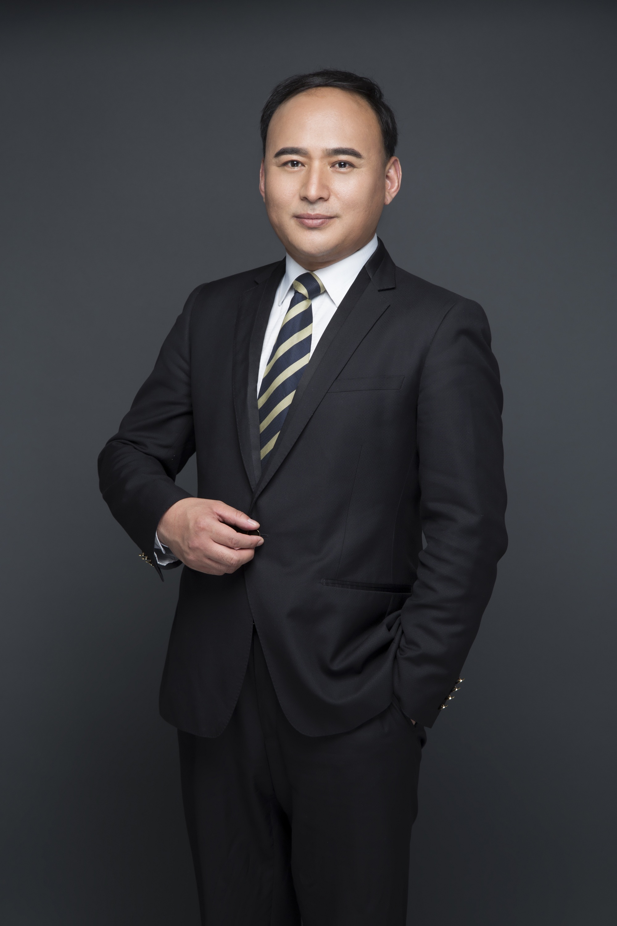 吴霄菁 联合创始人 & 首席运营官